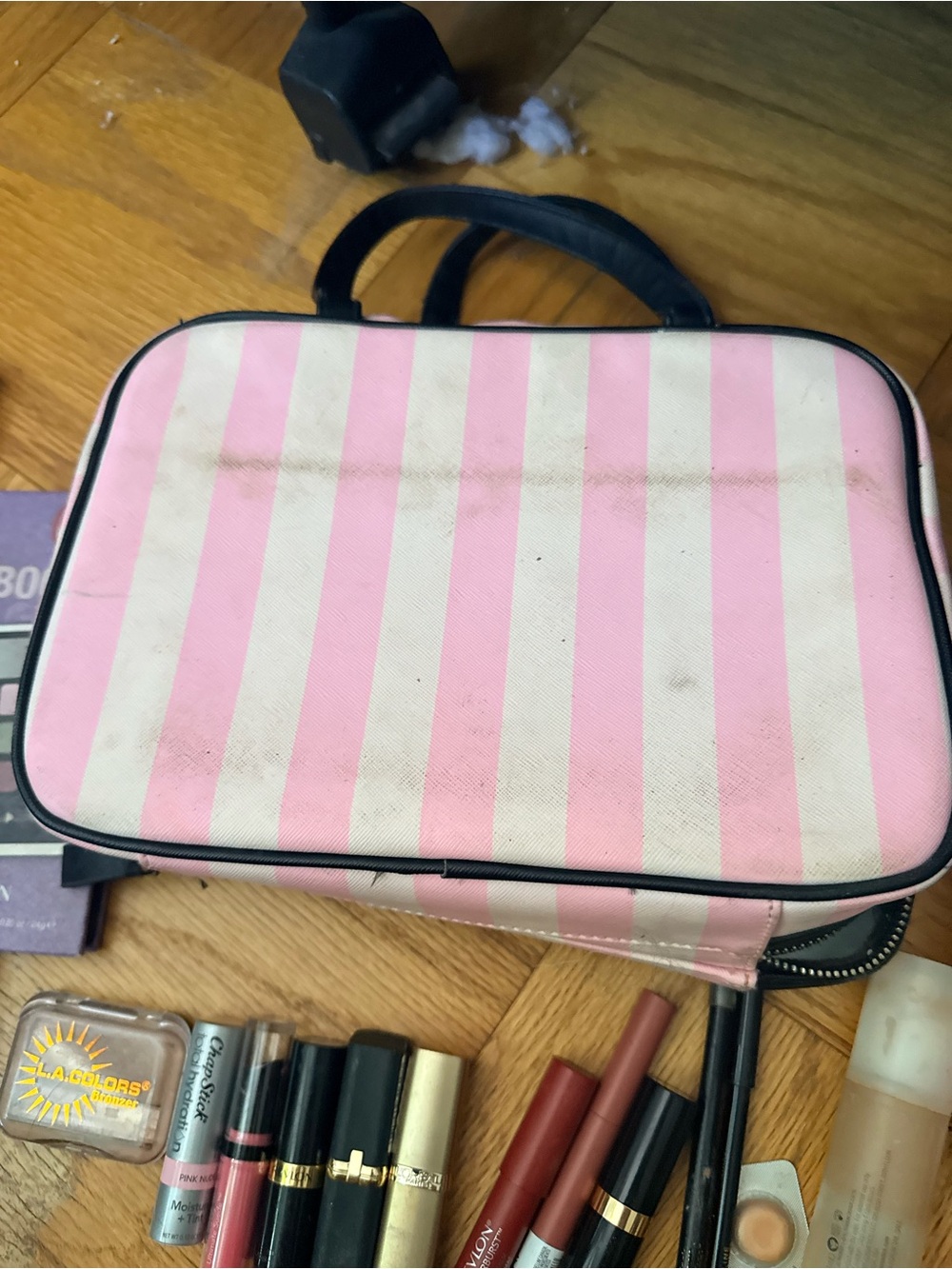 Makeup bundle - Picture 6 of 7
